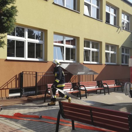 Ewakuacja Szkoły Podstawowej w Bełku