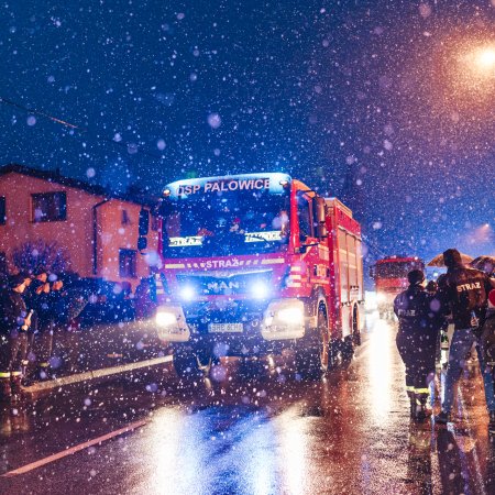 Przywitanie nowego wozu strażackiego OSP Książenice
