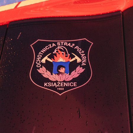 Przywitanie nowego wozu strażackiego OSP Książenice