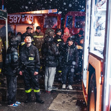 Przywitanie nowego wozu strażackiego OSP Książenice