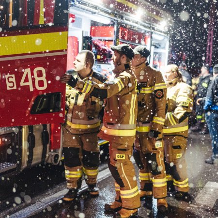 Przywitanie nowego wozu strażackiego OSP Książenice