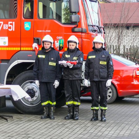 Uroczystość przekazania i poświęcenia nowego wozu strażackiego - 10 grudnia 2016
