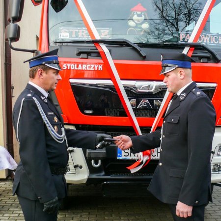 Uroczystość przekazania i poświęcenia nowego wozu strażackiego - 10 grudnia 2016
