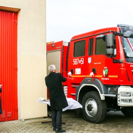 Uroczystość przekazania i poświęcenia nowego wozu strażackiego - 10 grudnia 2016
