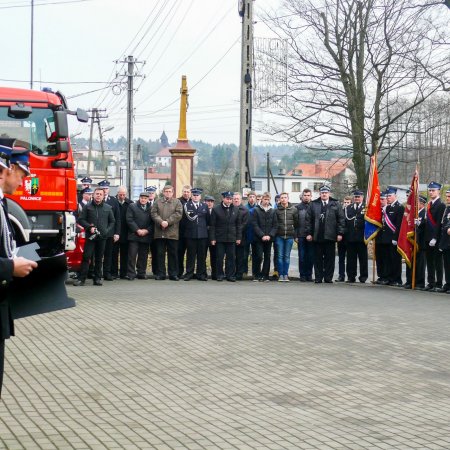 Uroczystość przekazania i poświęcenia nowego wozu strażackiego - 10 grudnia 2016
