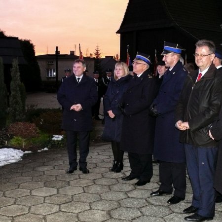 Uroczystość przekazania i poświęcenia nowego wozu strażackiego - 10 grudnia 2016
