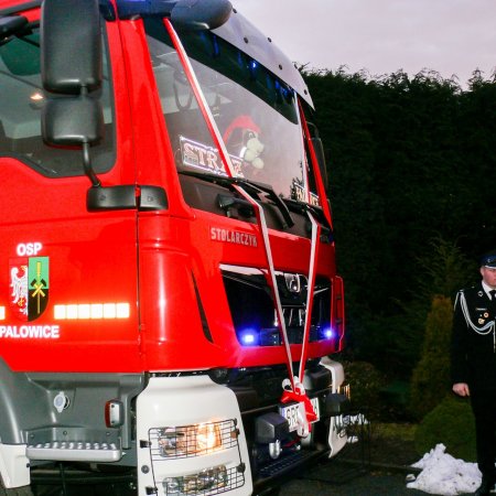 Uroczystość przekazania i poświęcenia nowego wozu strażackiego - 10 grudnia 2016
